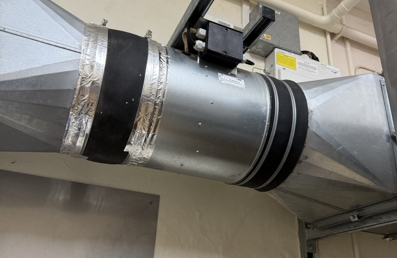 Rooftop kitchen extract fan and ductwork in Bromley