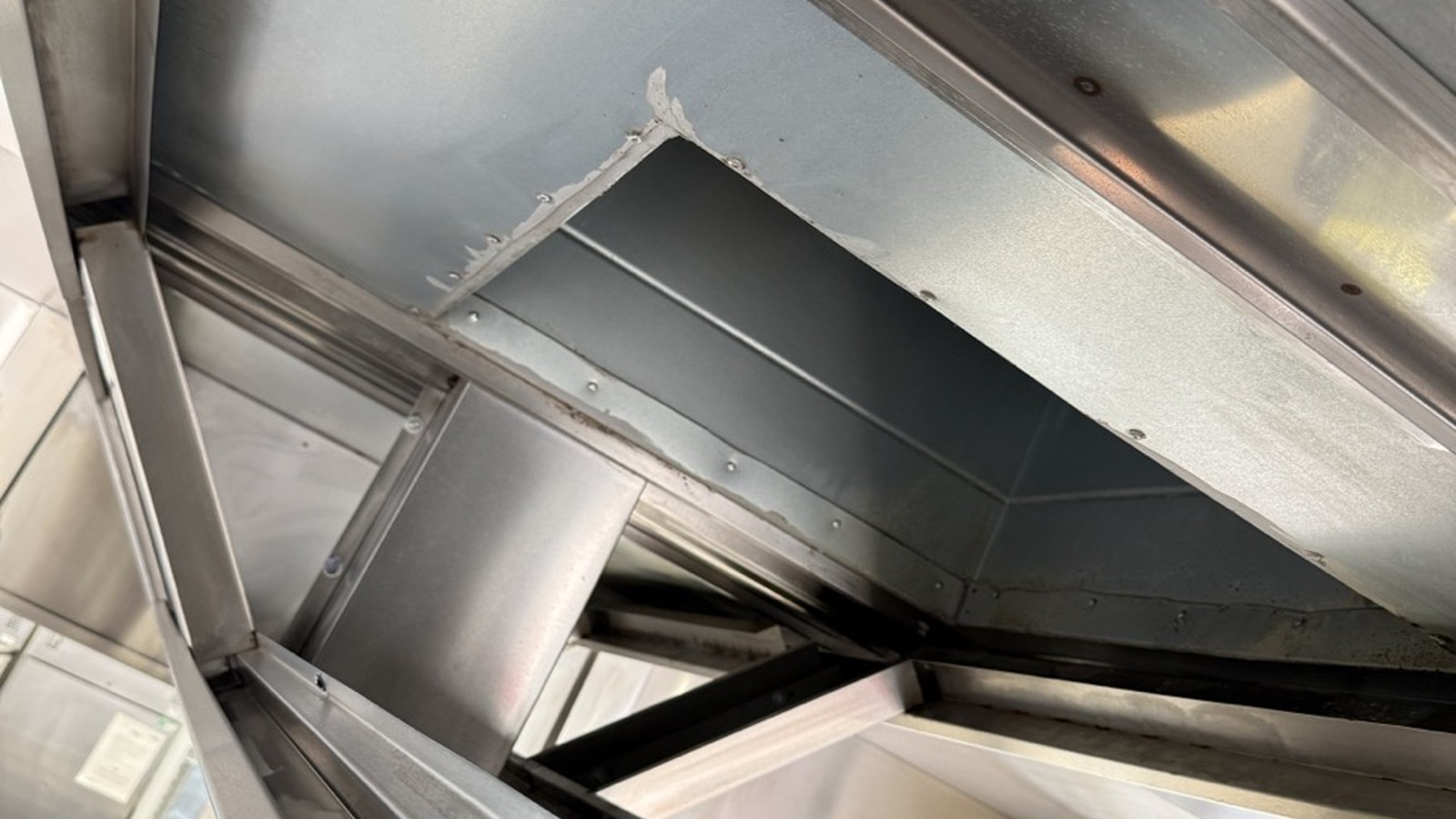 Kitchen Extraction Cleaning in Birkenhead