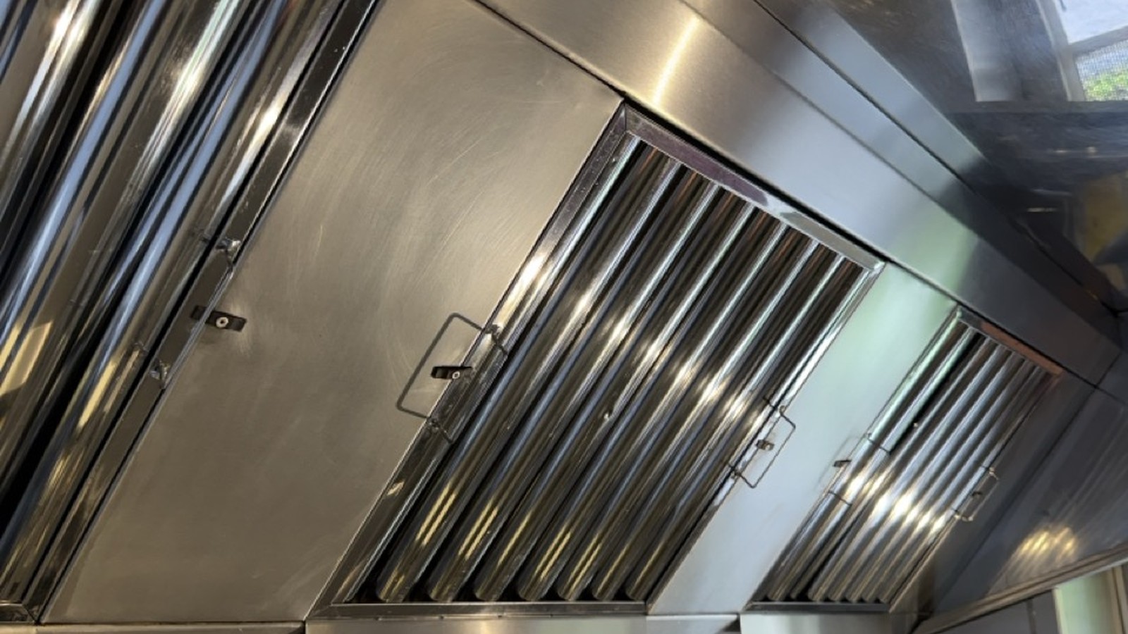 Kitchen Extraction Cleaning in Bootle