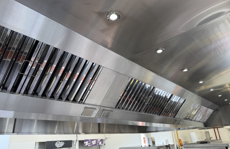 Kitchen extraction cleaning in Glossop