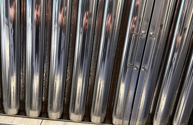 Kitchen extraction cleaning in Lewisham