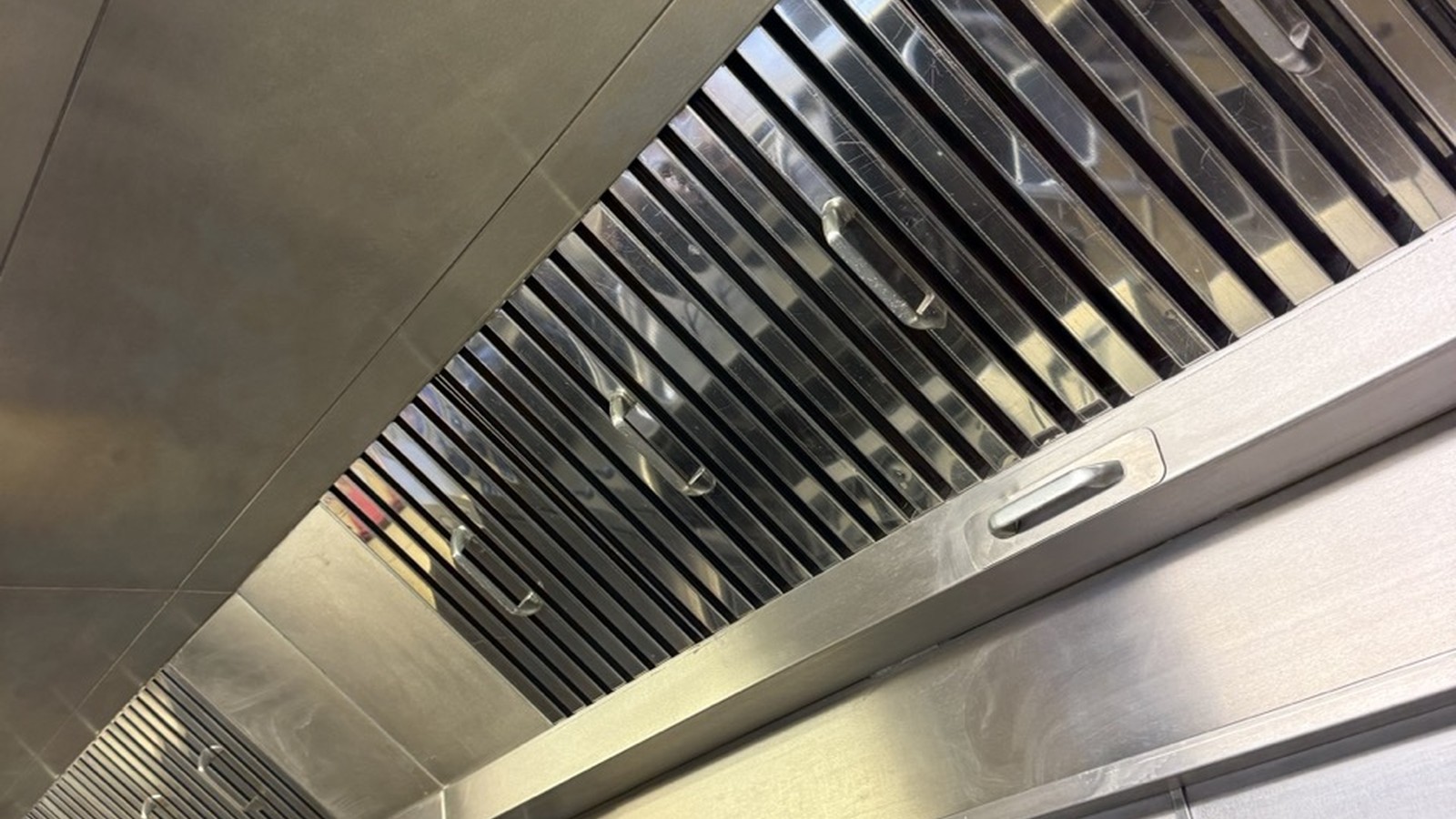 Kitchen Extraction Cleaning in Liverpool