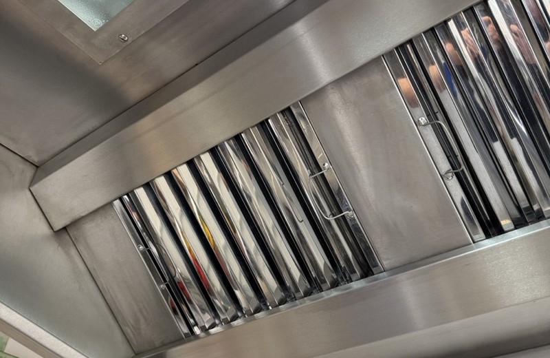 Kitchen extraction cleaning in Maidenhead