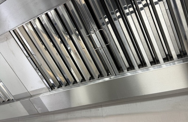 Kitchen extraction cleaning in Portsmouth