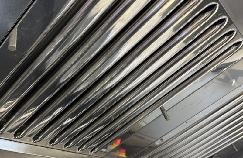 Kitchen extraction cleaning in Redhill