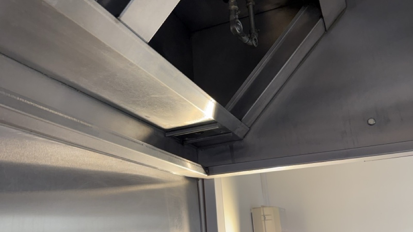 Kitchen Extraction Cleaning in Rushden