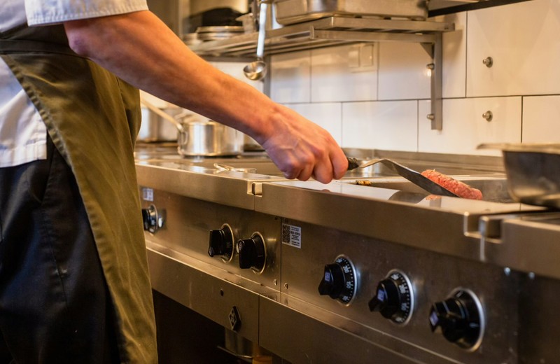 Kitchen extraction cleaning in Welwyn Garden City
