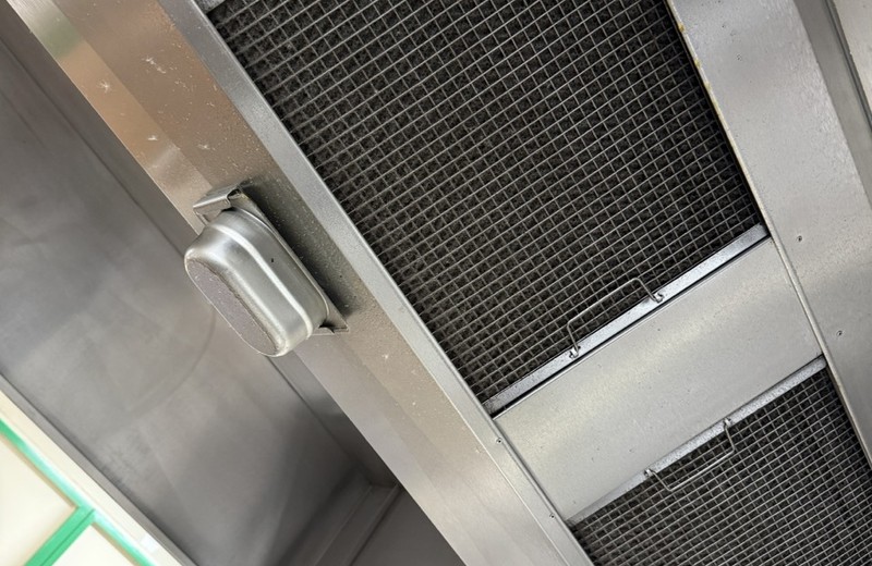 Kitchen extraction cleaning in Wolverhampton