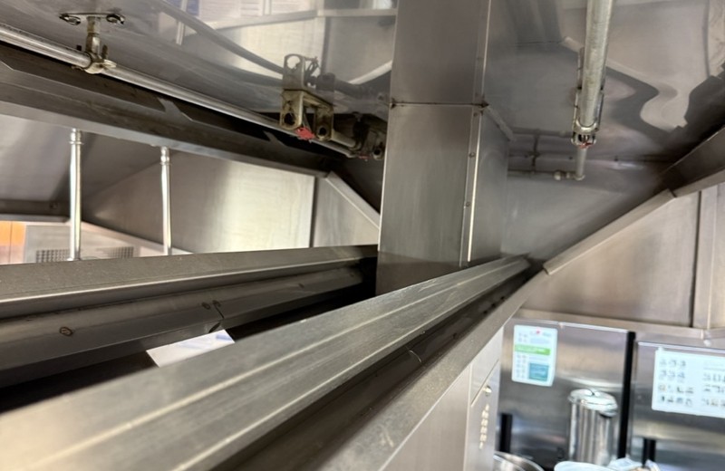 Commercial kitchen deep cleaning in Brecon