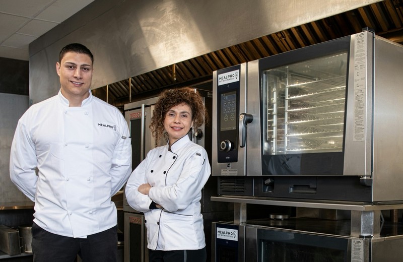 Commercial kitchen deep cleaning in Bromley