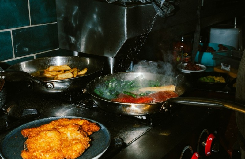 Commercial kitchen deep cleaning in Buckley