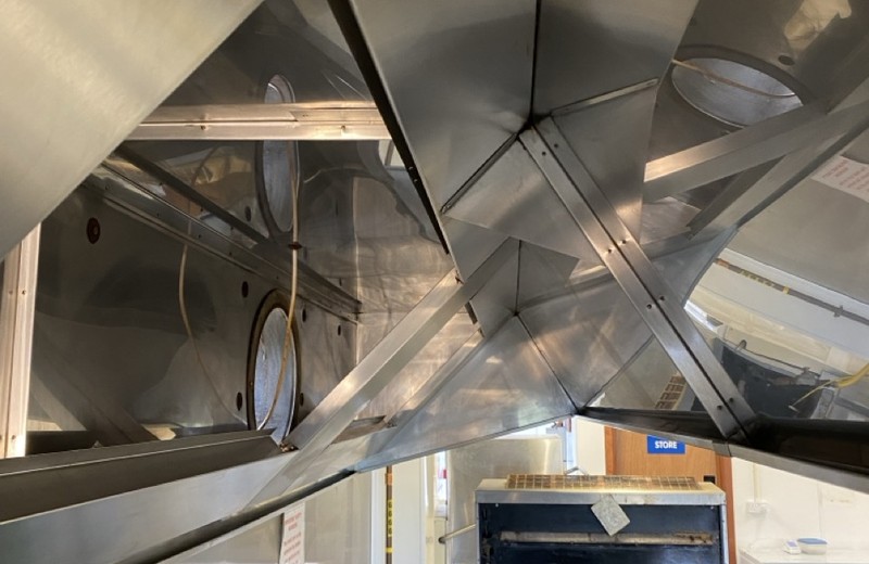 Commercial kitchen deep cleaning in Buxton