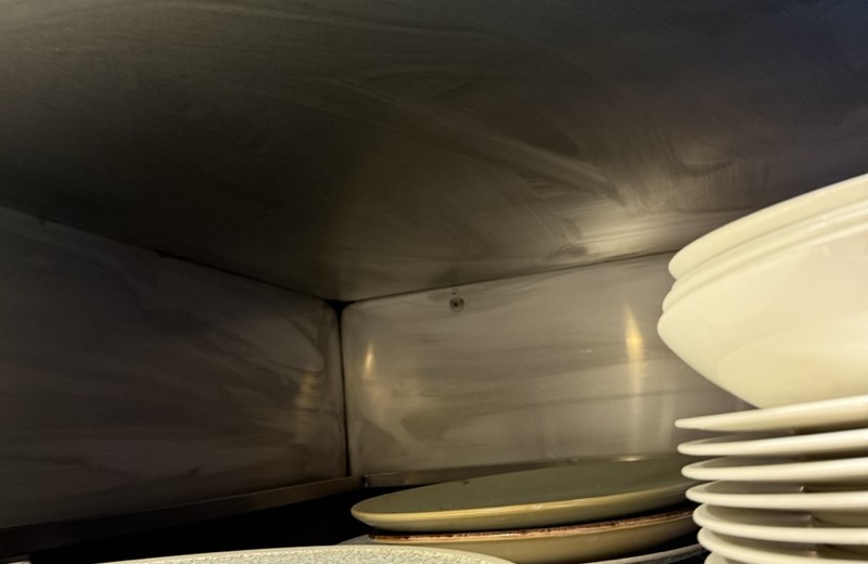 Commercial kitchen deep cleaning in Cambridge