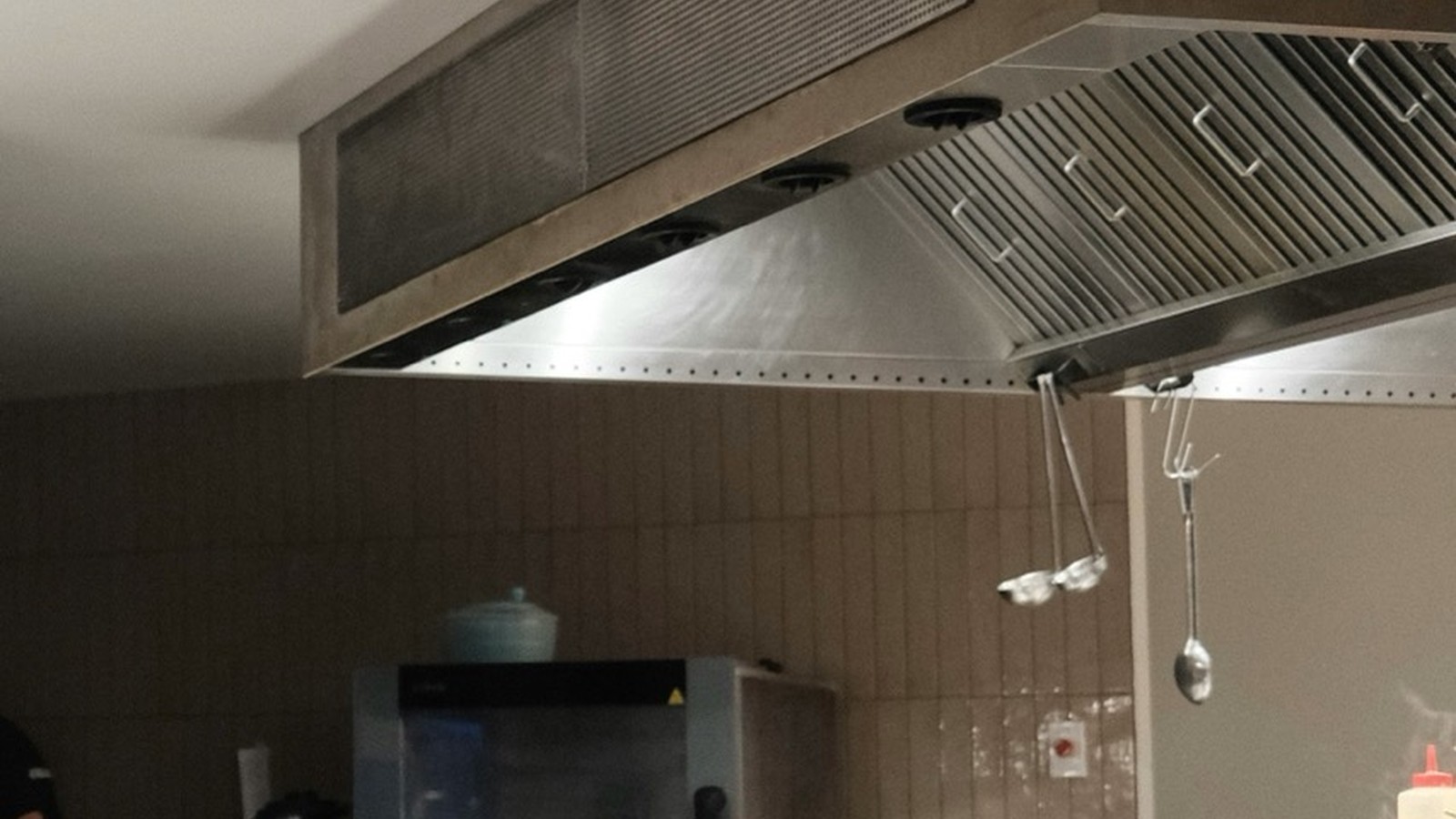 Kitchen Deep Cleaning in Chesterfield