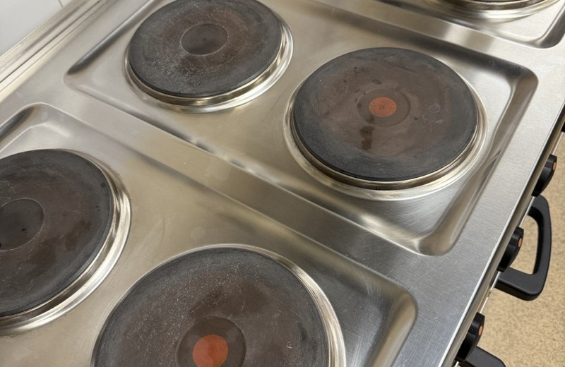 Commercial kitchen deep cleaning in Cirencester