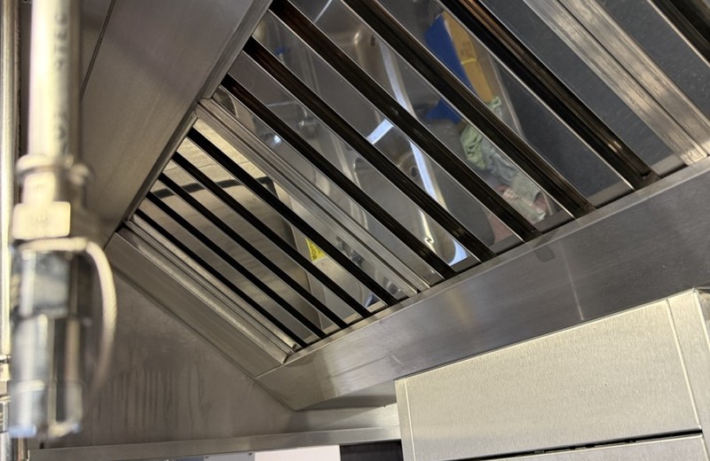 Commercial kitchen deep cleaning in Conwy
