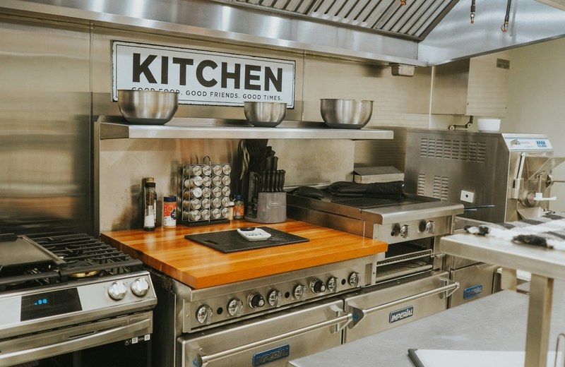 Commercial kitchen deep cleaning in Fairford