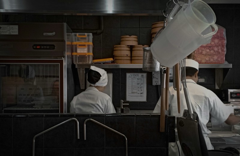 Commercial kitchen deep cleaning in Farnborough