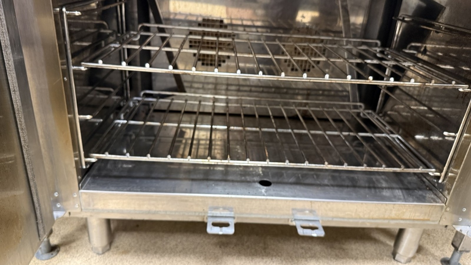 Kitchen Deep Cleaning in Llandrindod Wells
