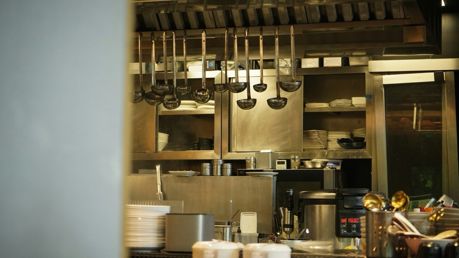 Kitchen Deep Cleaning in Ripley