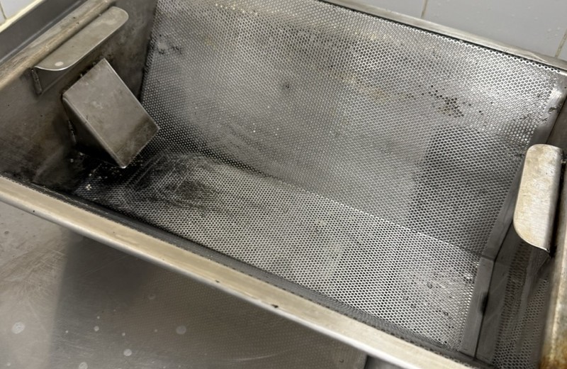 Commercial kitchen deep cleaning in Rowley Regis