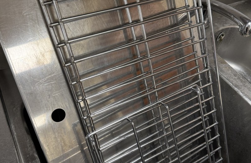Commercial kitchen deep cleaning in Saltash