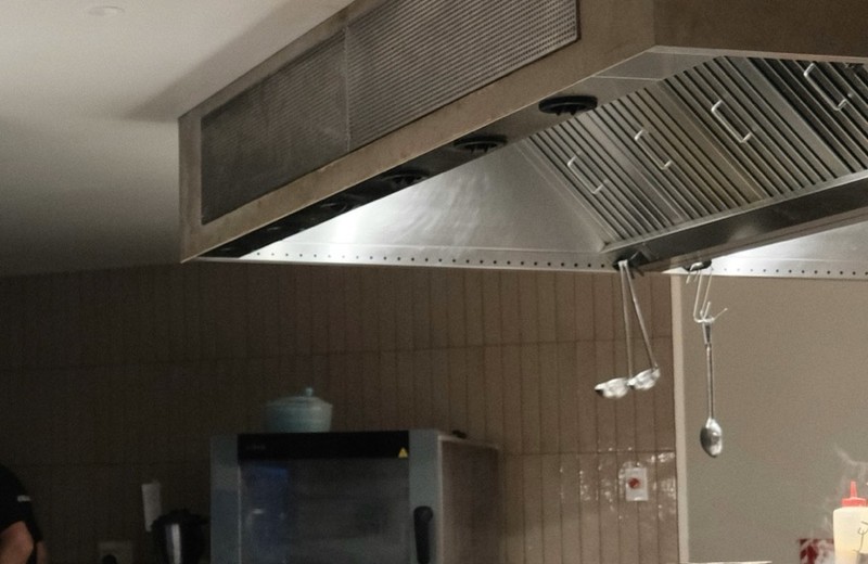 Commercial kitchen deep cleaning in Tonbridge