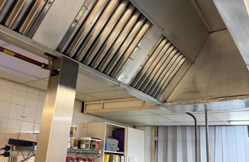 Commercial kitchen deep cleaning in Walthamstow