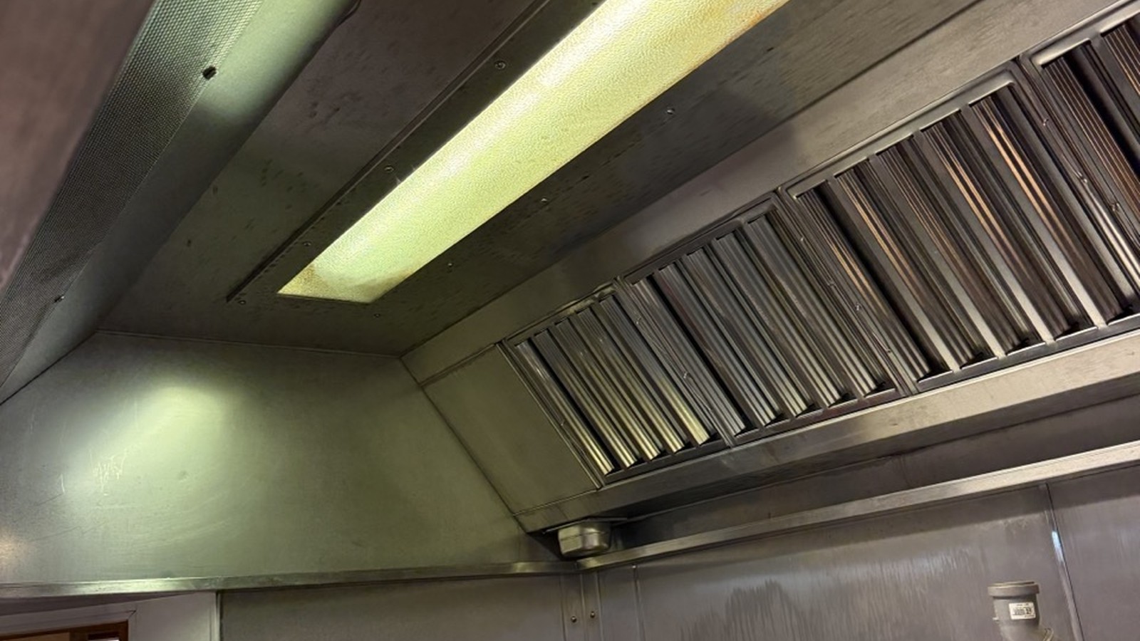 Kitchen Deep Cleaning in Wells