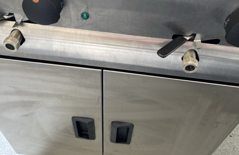 Commercial kitchen deep cleaning in Wolverhampton